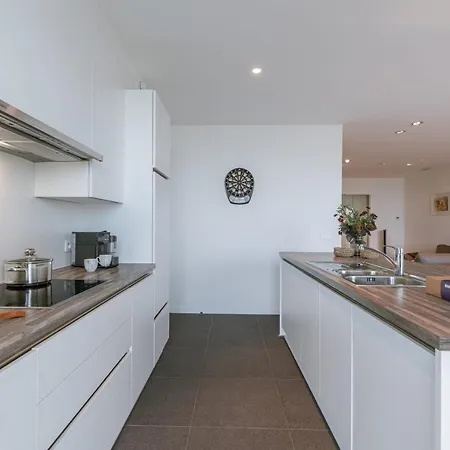 Modern And Spacious With Frontal Seaview * Middelkerke