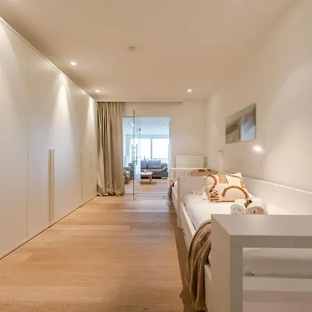 Modern And Spacious With Frontal Seaview * Middelkerke