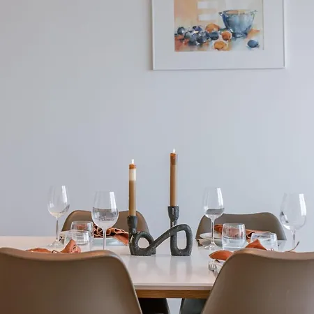 Modern And Spacious With Frontal Seaview Appartement Middelkerke